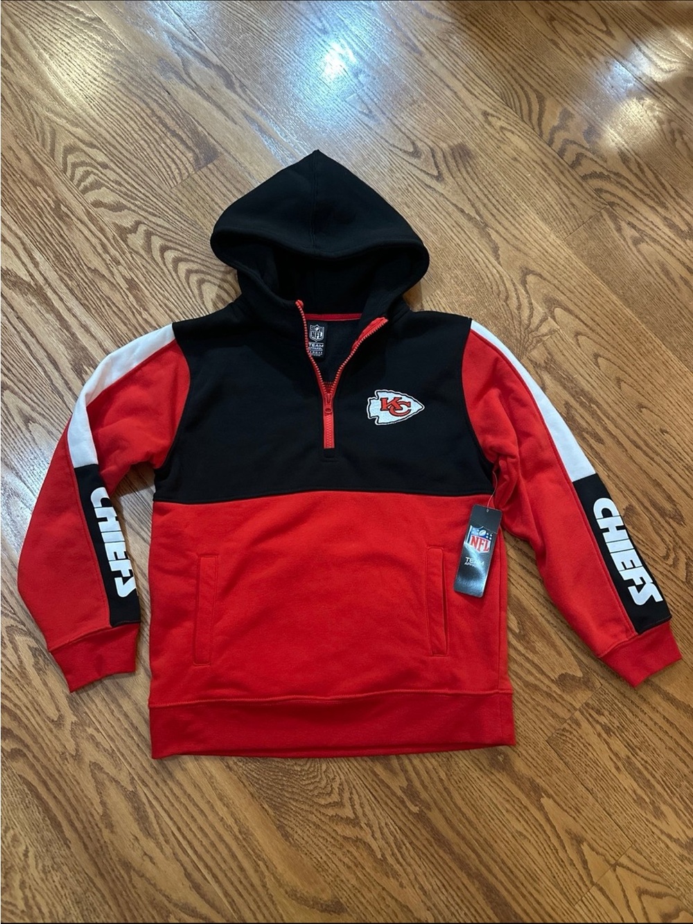 NWT KC Chiefs 1/4 Zip Hoodie Youth Size 14/16 Large/XL